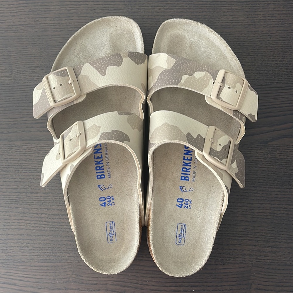 Arizona Desert Soil Grey 40R with soft footbed